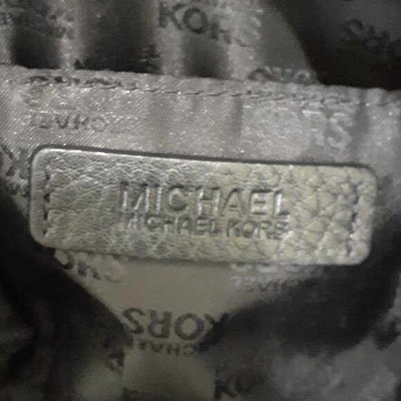 Gorgeous EUC MICHAEL Michael Kors Leather Shoulder Bag ❤️FINAL OFFER❤️ - Picture 11 of 16